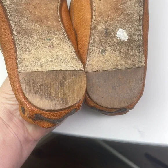 Miu Miu Moccasins Made in Italy Floral Embellishment w/ grommet detailing EU 36 - Picture 10 of 14